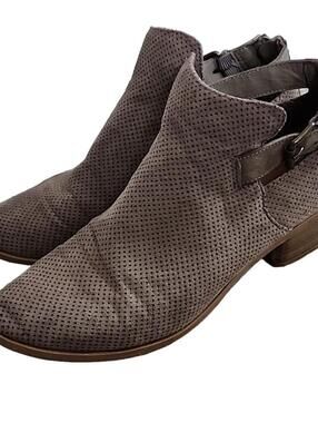 Dolce Vita Size 7.5 Tan Booties